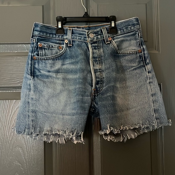Levi's 501 cutoffs 30 Blue Denim Cutoffs 4” Inseam Summer Casual Grunge Retro - Picture 1 of 4